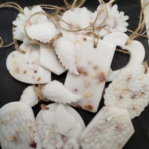 Αρωματικά ντουλάπας για φρεσκάδα στα ρούχα