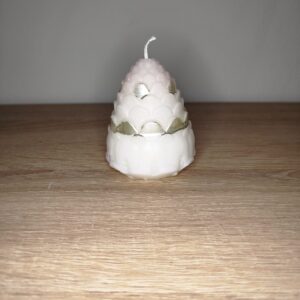 κερί σε σχήμα κουκουνάρι