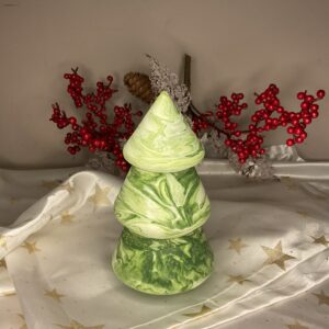 πορσελάνινο χριστουγεννιάτικο δεντράκι με πράσινη μαρμάρινη υφή και ενσωματωμένο κερί