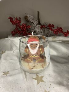 Χριστουγεννιάτικο κερί σε ποτήρι με φιγούρα Gingerbread Man – Winter Spark Gingerbread Man